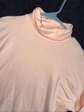 Mervyns Vintage Women's Peach Turtleneck Tunic Top